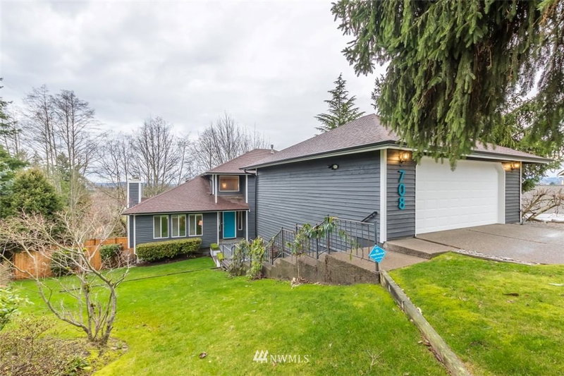 708 22nd Street SW photo 40
