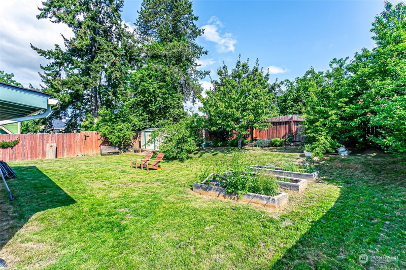 1506 Clemens Street photo 35