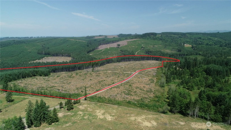 1068 Salmon Creek Rd photo 2