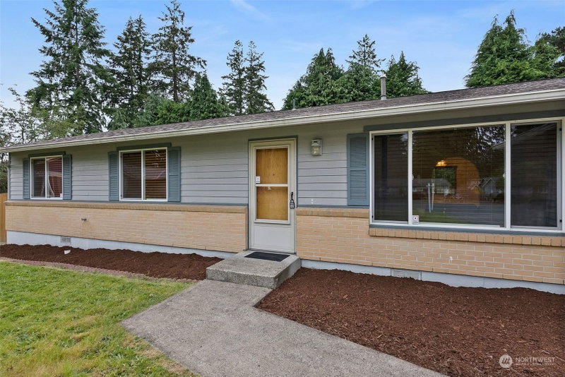 15316 107th Avenue Ct E photo 2