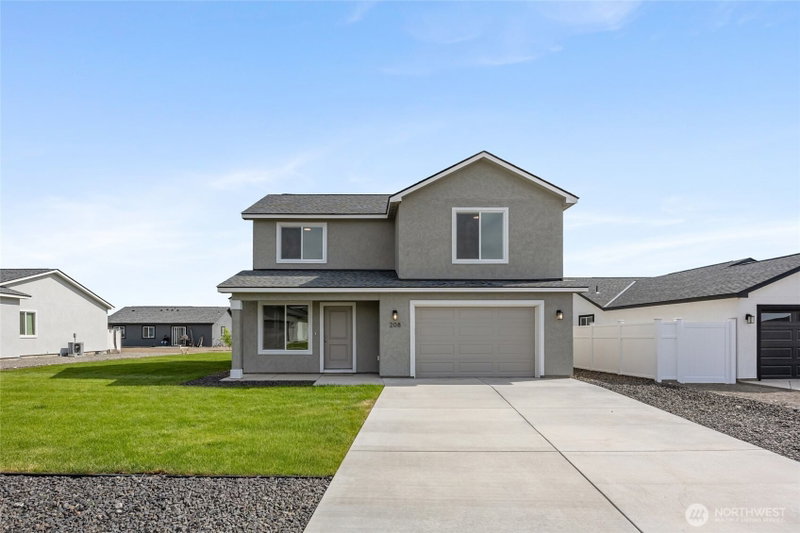 208 Rattray Drive photo 2