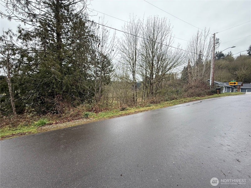 12230 Fairway Drive SW photo 2
