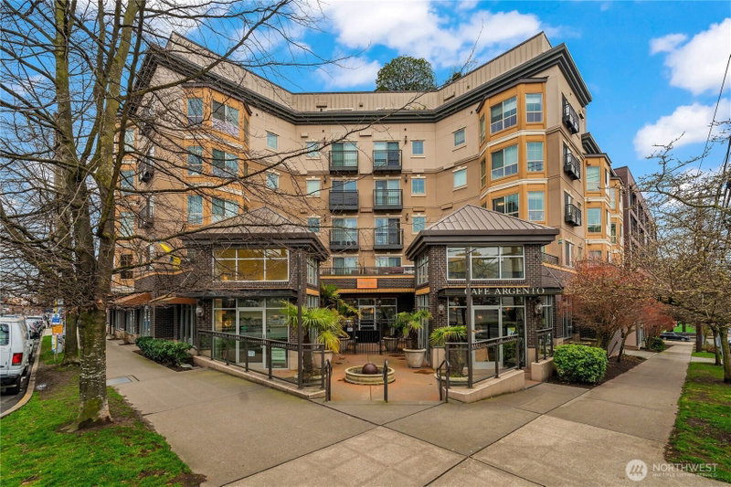Onyx Condo