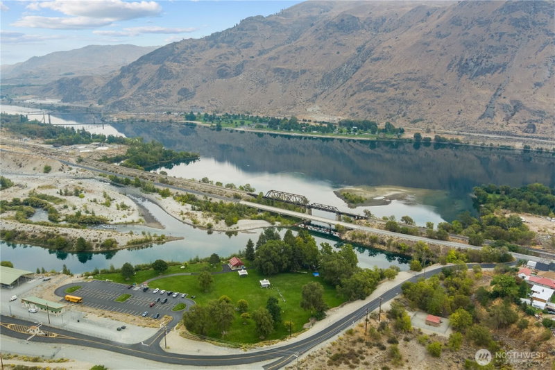 123 Chelan Falls photo 39