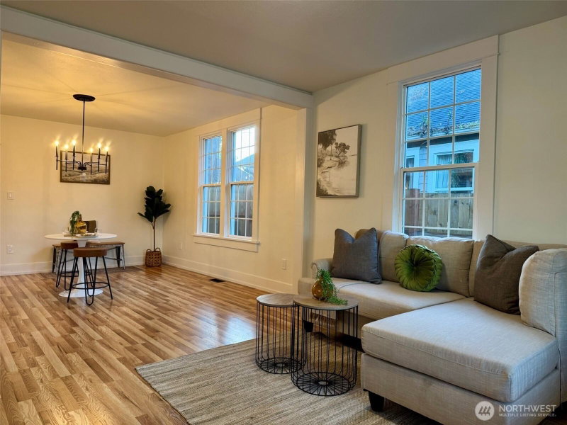 3622 E I Street photo 2