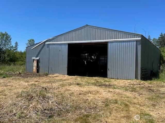 320 Pine Tree Road photo 2