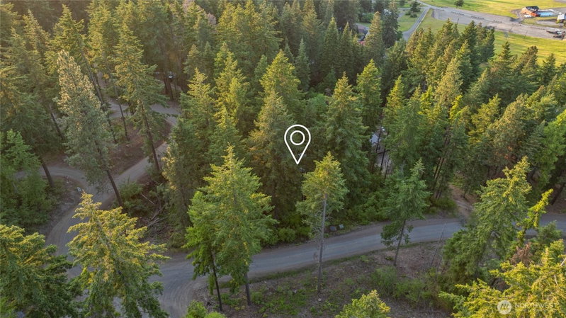 621 Rodeo Road photo 2