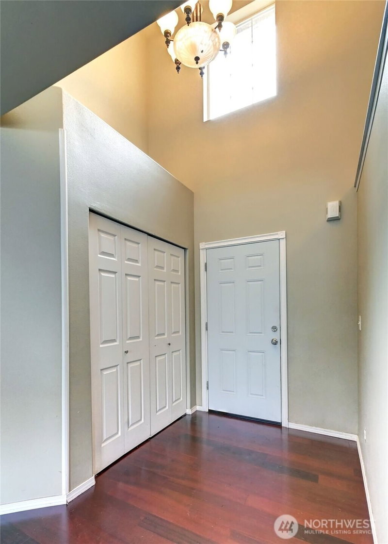 16127 SE 256TH Place photo 2