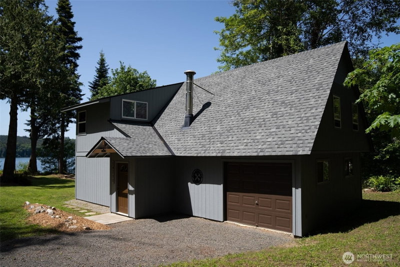 29711 Gamble Place NE photo 2