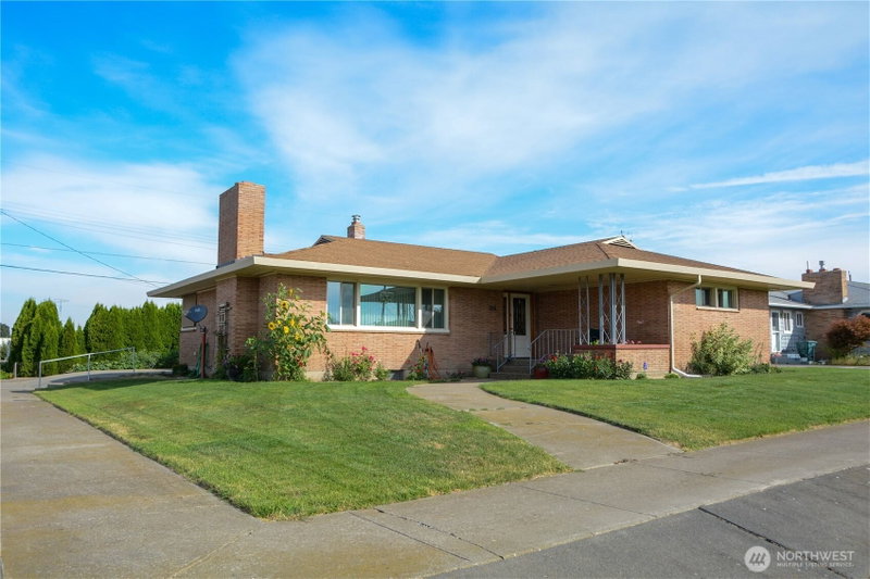 310 W 9th Avenue photo 2