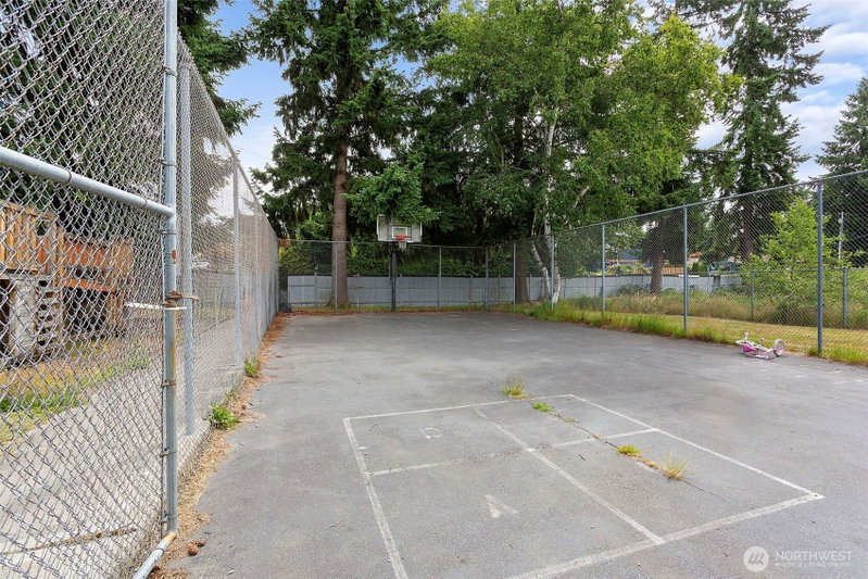 8823 Holly Drive #H206 photo 23