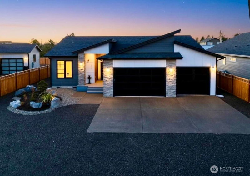 994 Alida Court SE photo 38