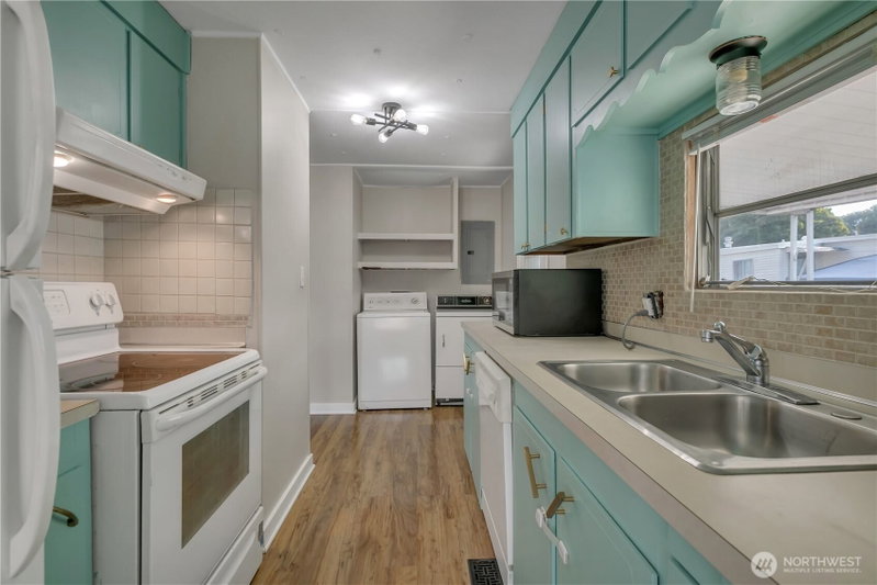 18316 34th Avenue S photo 2