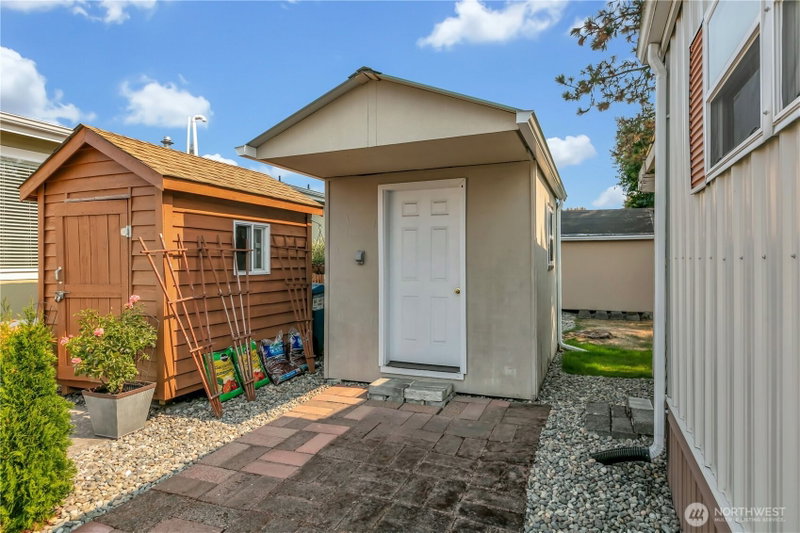 18316 34th Avenue S photo 26