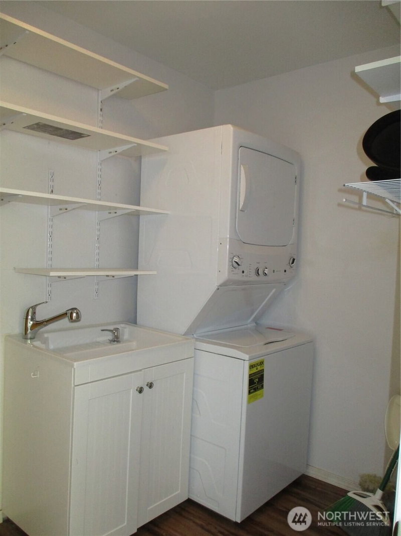 255 Canal Drive NE photo 27