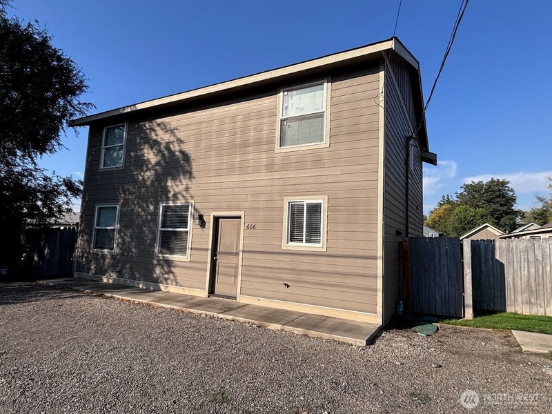 606 N Nanum Street photo 29