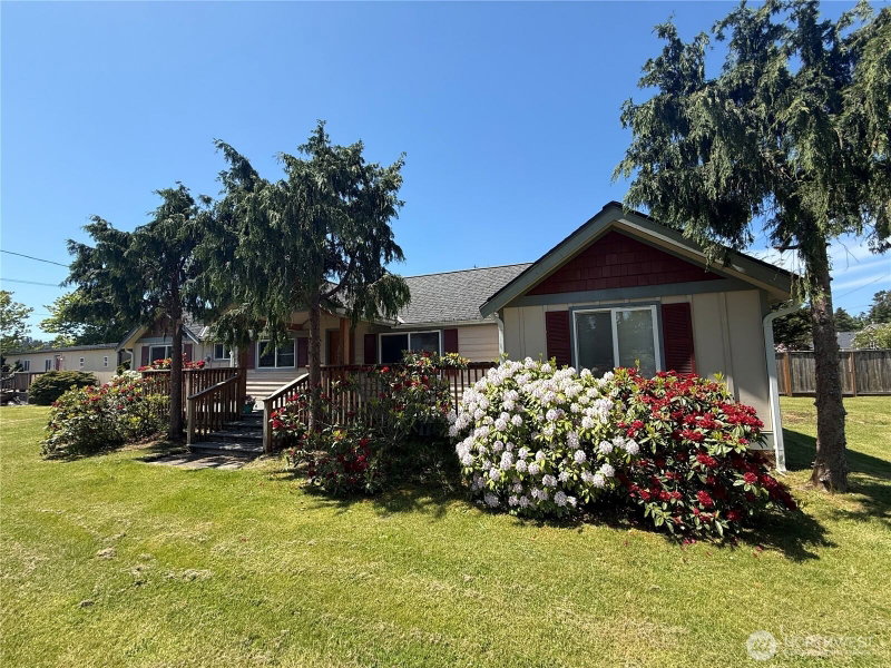 27111 N Place photo 1