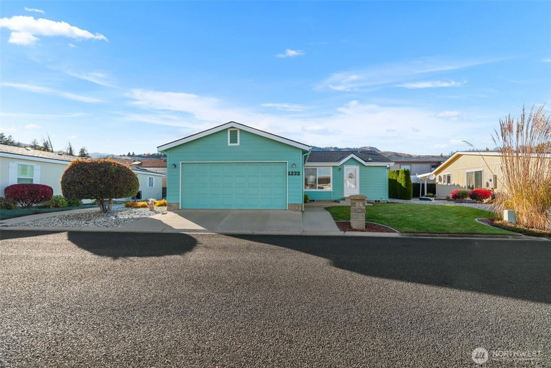 1232 Woods Street photo 2