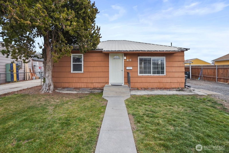 415 N Mattson Drive photo 1