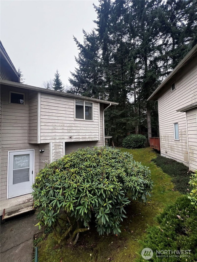 5624 Wisteria Lane NE photo 14