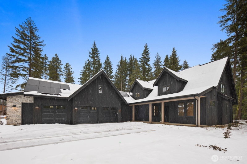 220 Farmhouse Way photo 2