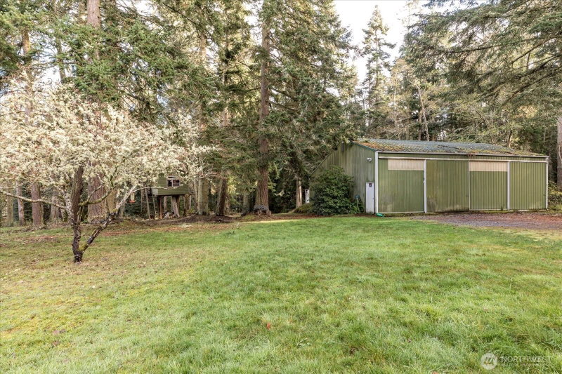 6321 Baywood Road photo 2