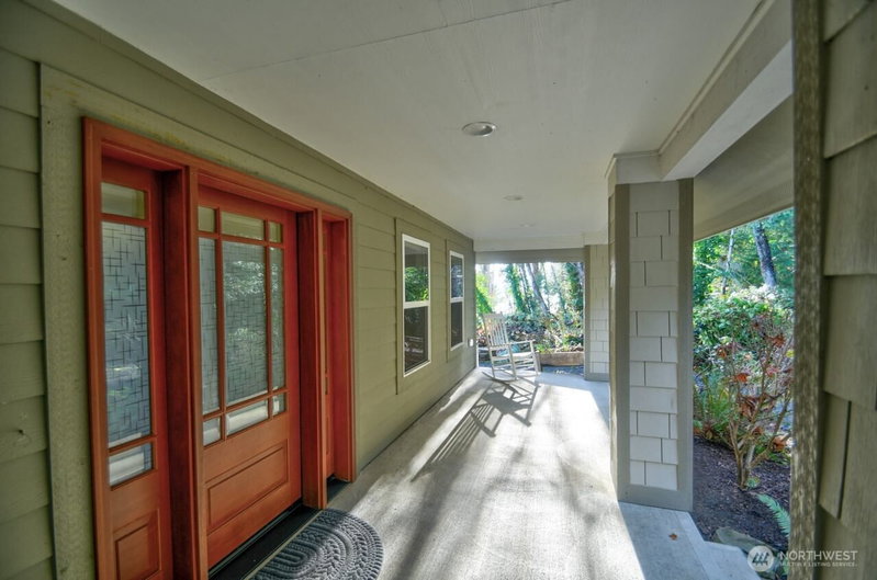 661 SE Somers Drive photo 2