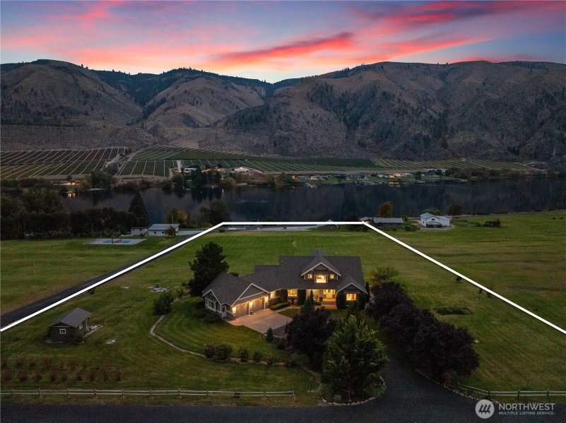 35 Sackett Glen Lane photo 2