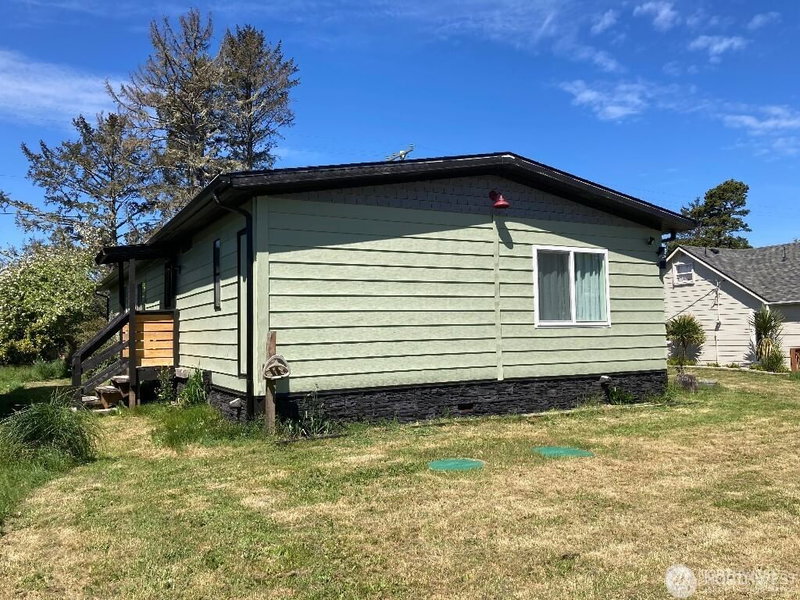 26506 Ridge Avenue photo 2