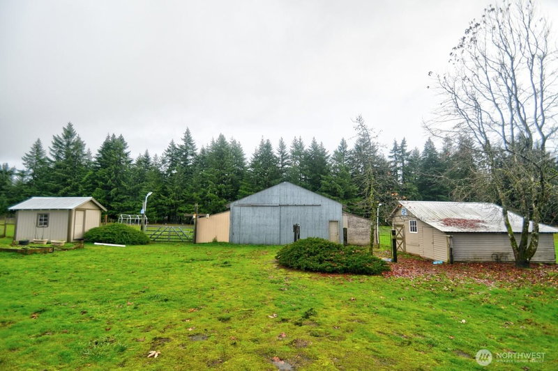 19944 Carper Road SW photo 28