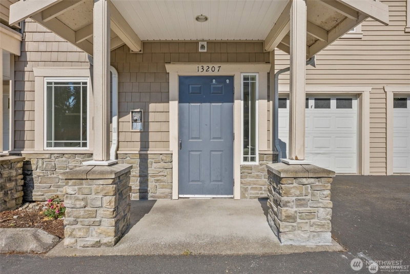 13207 97th Avenue E #301 photo 2