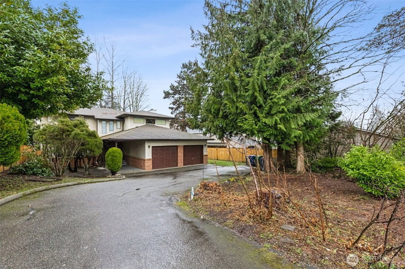 15215 Larch Way photo 17