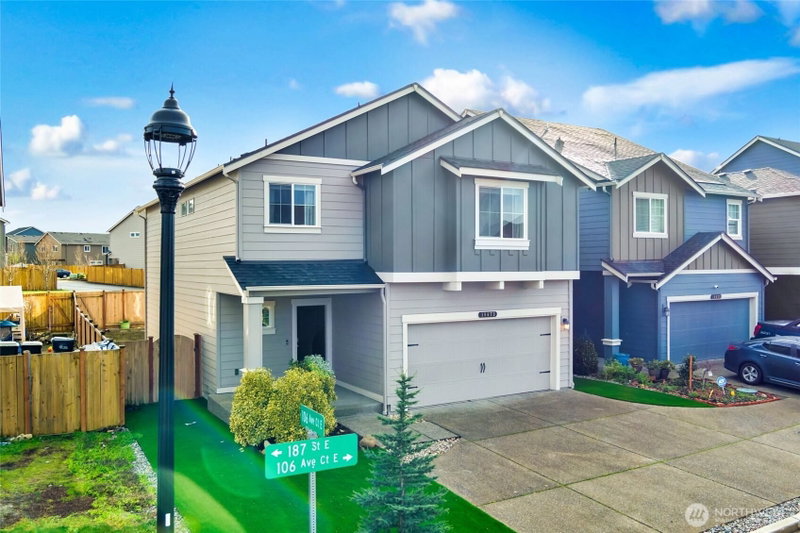 18673 106th Avenue Ct E photo 2