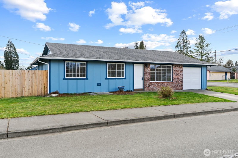 405 E K Street photo 1
