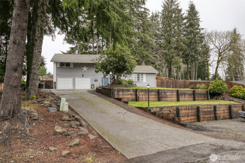 511 Highland Drive photo 2