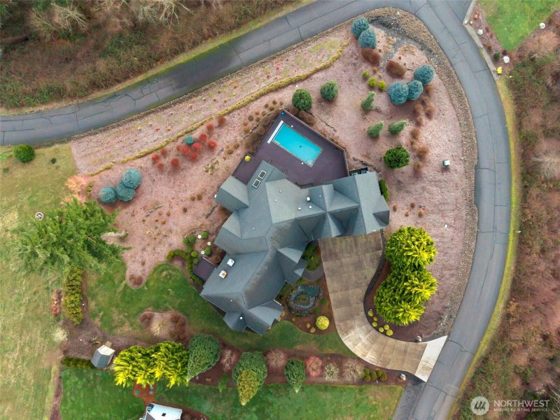 714 SOMMERSET Road photo 40