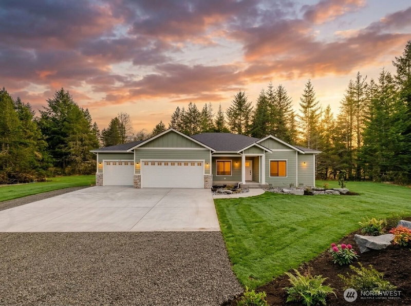 1662 SW Cozy Lane photo 1