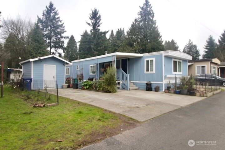 3105 SE M Street #33 photo 2