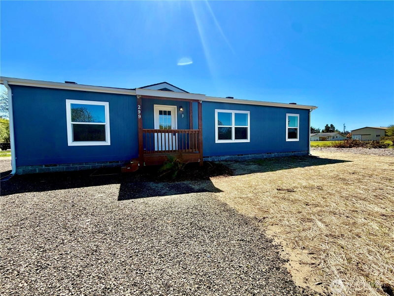 299 Octopus Avenue NE photo 1