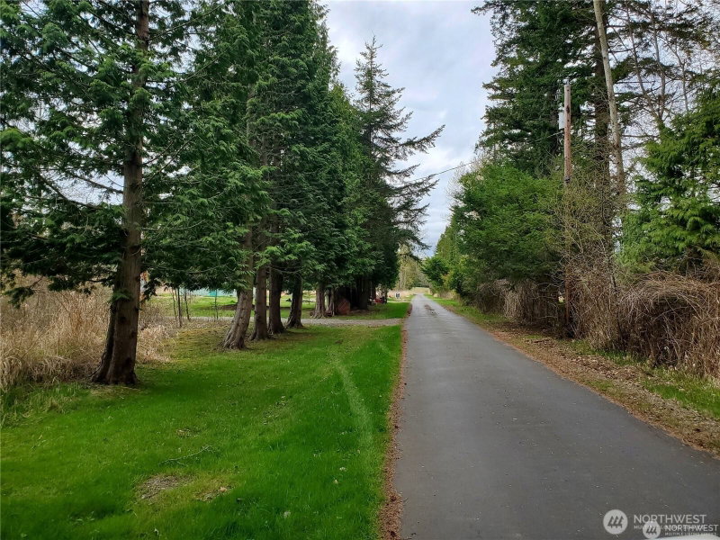 8358 Blaine Rd photo 2