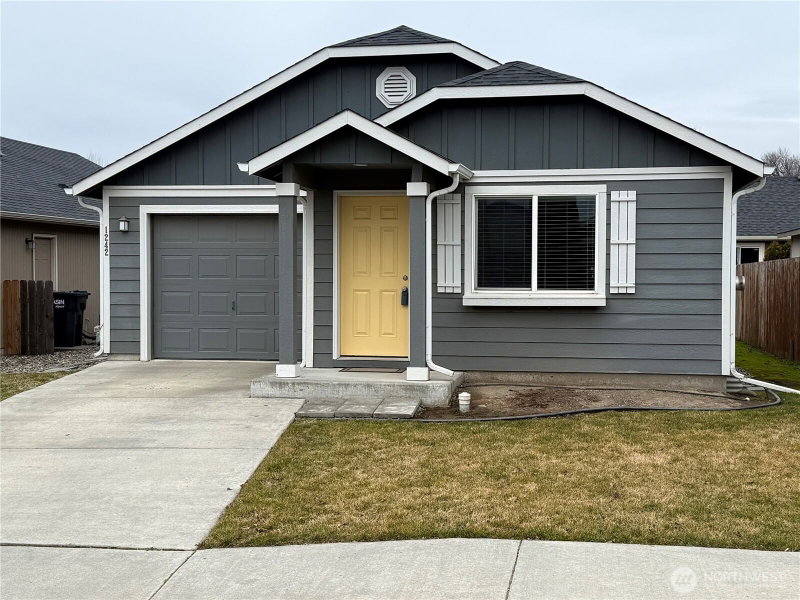 1242 SW Carver Street photo 1