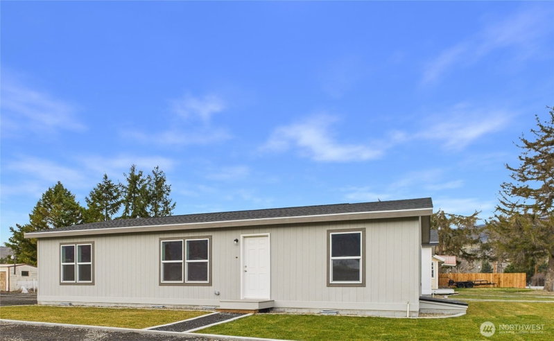 401 2nd Street SW photo 2
