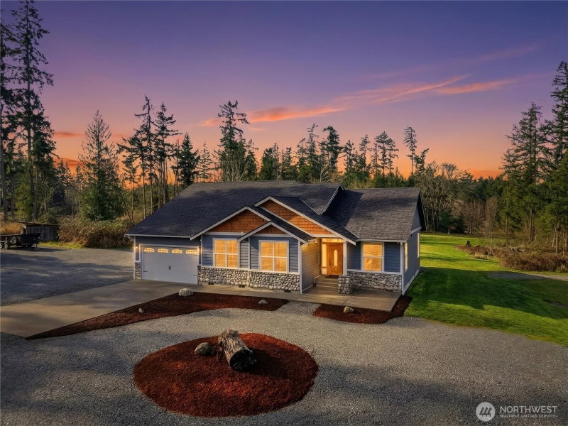 38512 Mountain Highway E photo 2