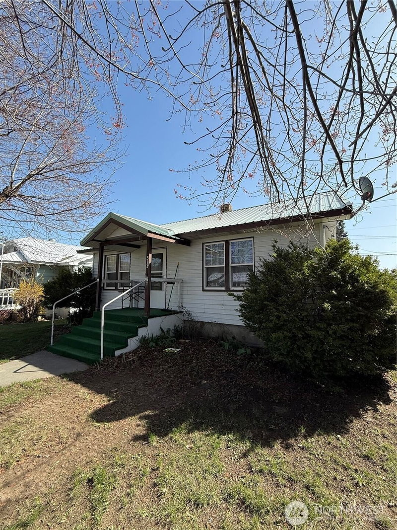 313 S Birch St photo 2