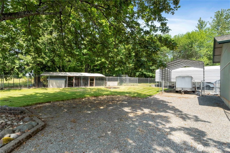 21806 168th Street E photo 40