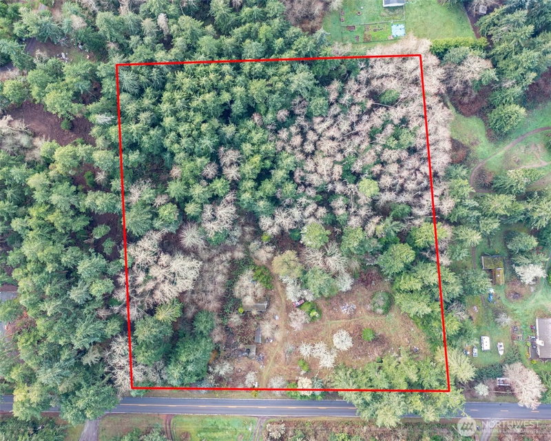 4117 Degraff Road photo 1