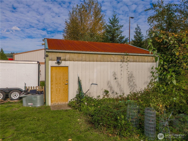 6709 166th Avenue E photo 9