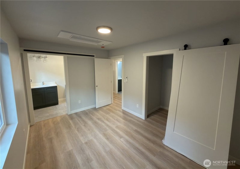 2923 Brook Lane photo 10