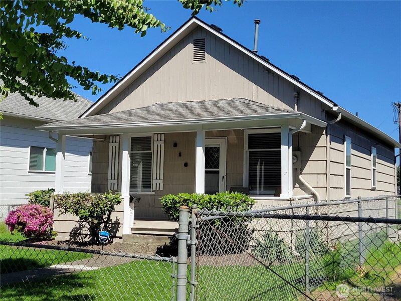 316 S Division Street photo 1