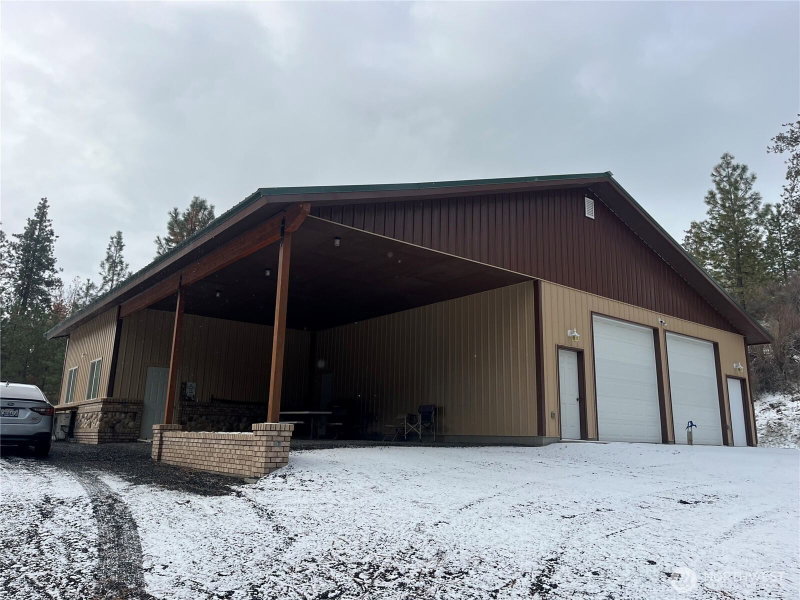 37855 Skyview Court N photo 2